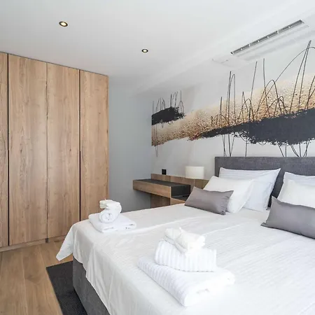Royale - Luxury One Bedroom With Terrace Цавтат