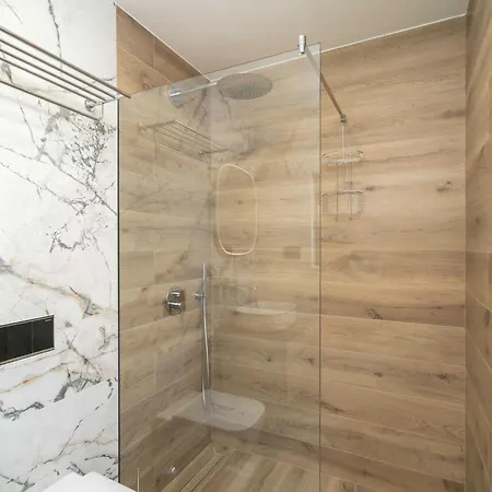 Апартаменты Royale - Luxury One Bedroom With Terrace
