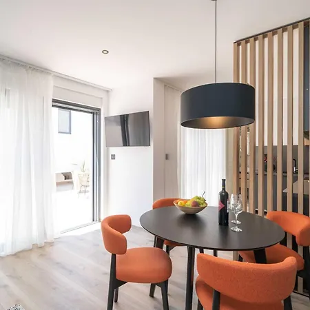 Appartement Royale - Luxury One Bedroom With Terrace